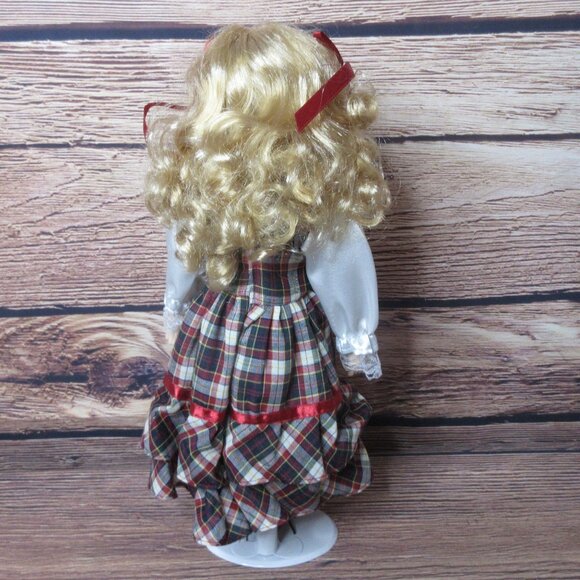 UniQue Porcelain Doll Limited Edition 16" - Leona - READ - Picture 6 of 8
